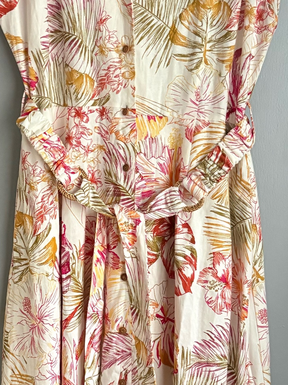 Zara Cream li en blend Maxi Dress with Pink & Yellow Tropical Print - Picture 6 of 9